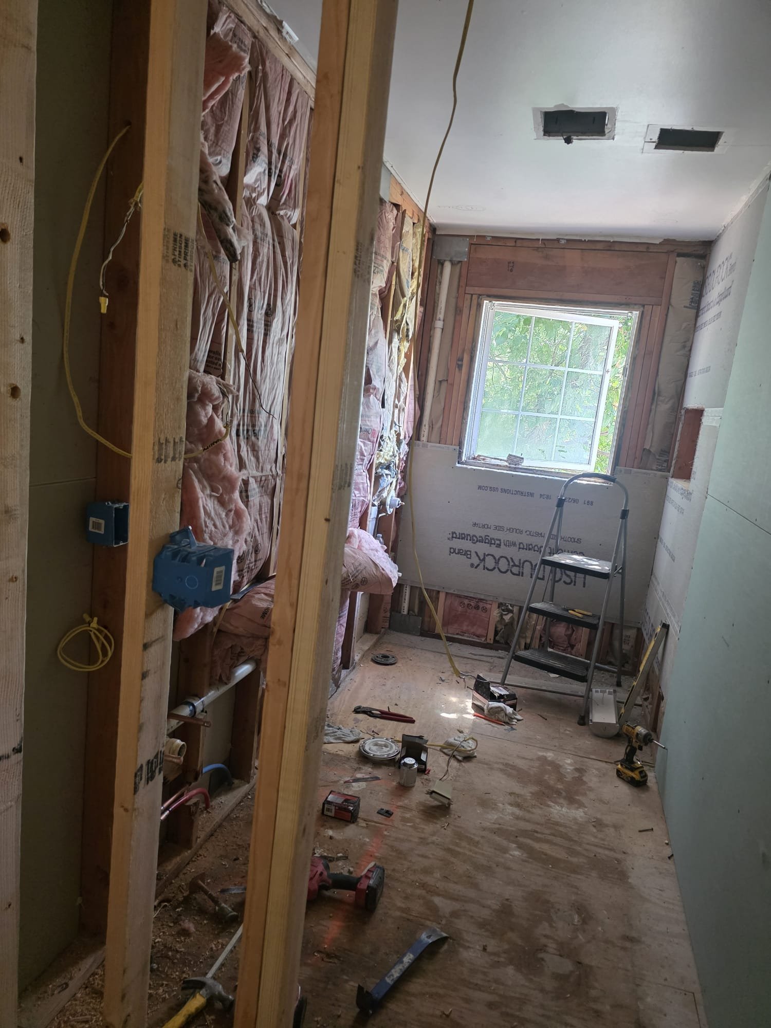 Bathroom Remodeling Before